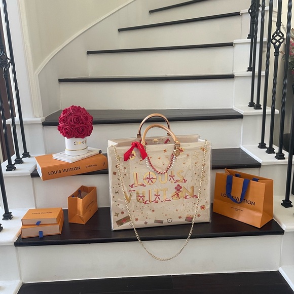 Large Louis Vuitton Holiday Edition PVC Tote - Picture 6 of 16